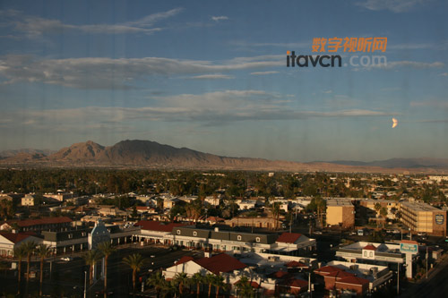 Infocom2010 ��˹�S��˹�־��S����