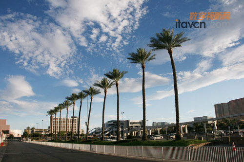 Infocom2010 ��˹�S��˹�־��S����