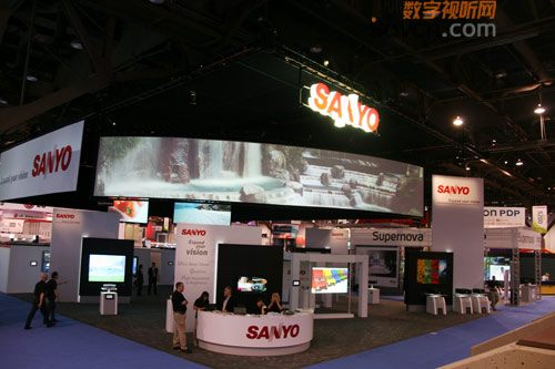 ������WUXGA+�o��<a class=cont302 href=