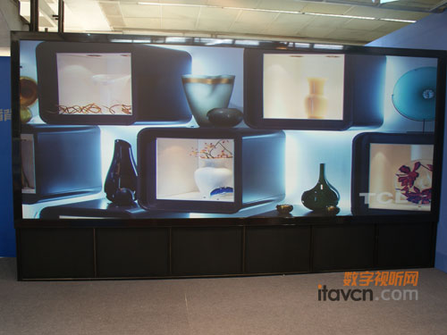 黑柵光學無縫顯示系統凸顯完美畫質