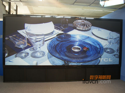 黑柵光學無縫顯示系統凸顯完美畫質