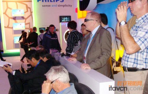 ������21:9 �w����3D�ҕ�@�GIFA2010