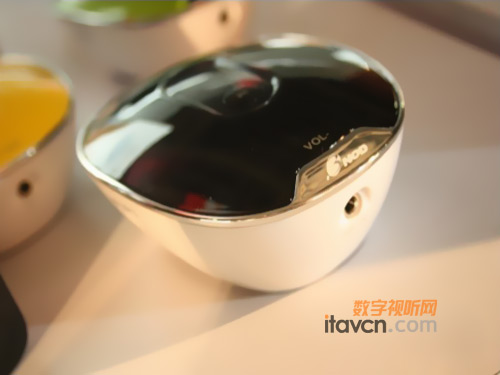 多彩水晶石 三諾ispeak110音箱炫動上市