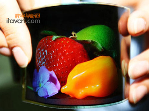 �����Ƴ�4.5�糬������AMOLED�@ʾ��