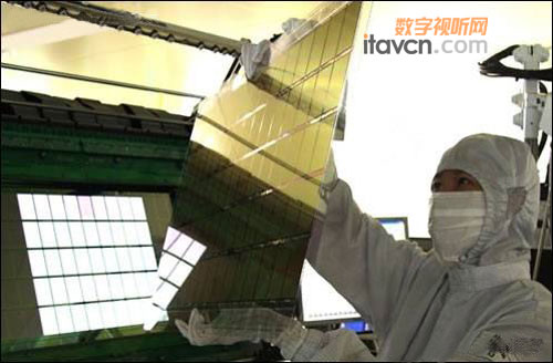 韓日臺顯示巨頭紛紛致力研發AMOLED面板