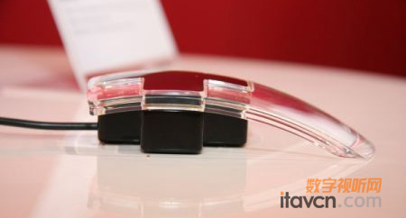 ������͸ ��������c���������M���չ