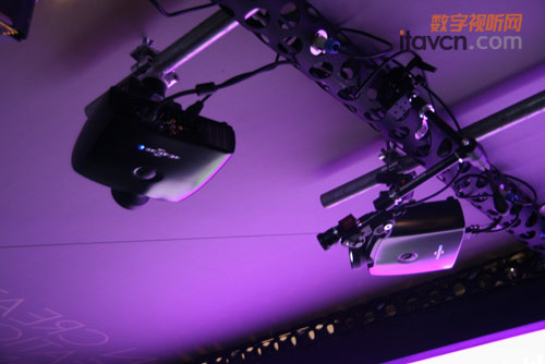 �\�Ã��_PDͶӰ�C���ں�