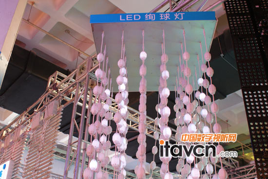 palm 2011:LED絢麗球燈