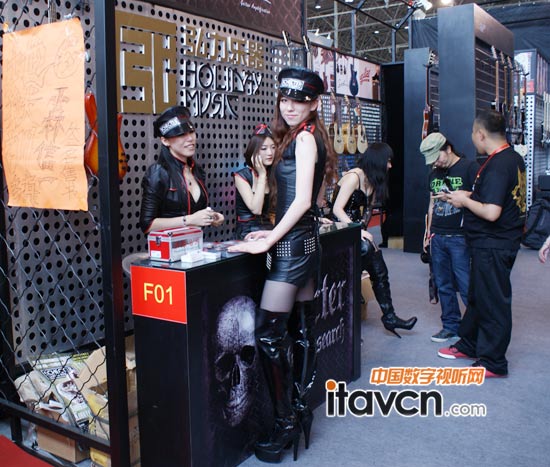 palm 2011��ģ�ص�Ц�ݺ܌��I