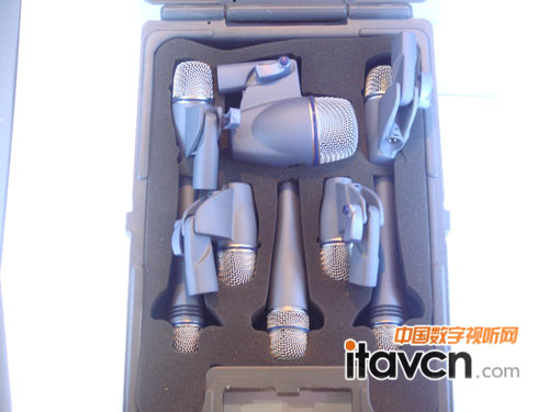 NXB-8M���I�������������L�M