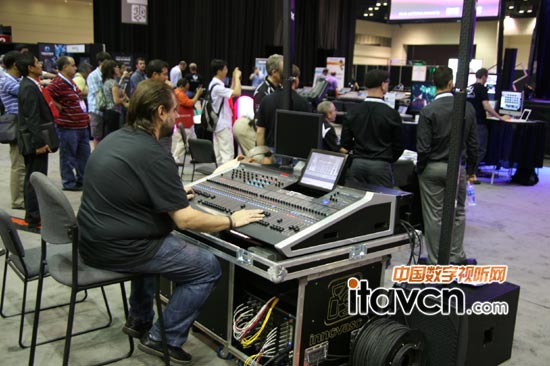 ���I���_�{���_