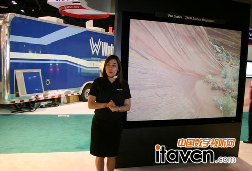 LED+激光混合光源投影機展示效果