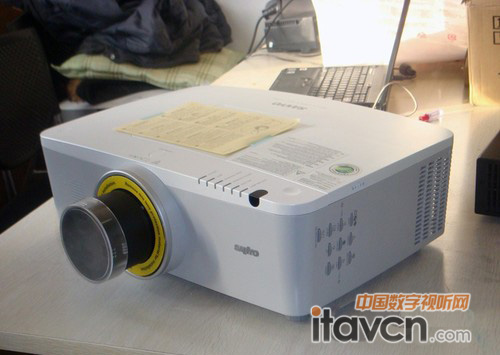 ���� PLC-XM1500CͶӰ�C