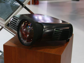 �߶�ͶӰ����(hu��) PD F12ϵͶӰ��â�`��