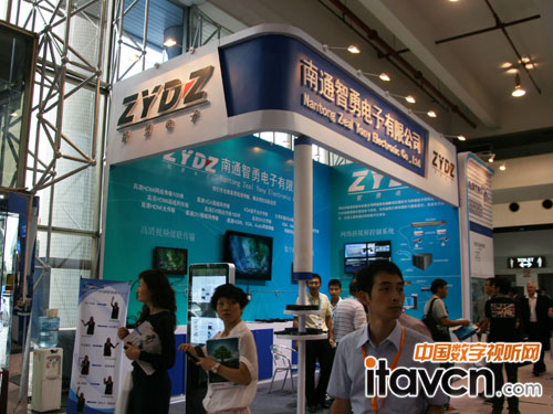 ������Ӹ����ݔϵ�y����Ϻ�����չ