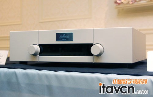 高文新推頂級(jí)合并式功放Telos 390.5