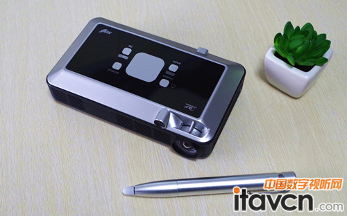 美高T5商務投影機