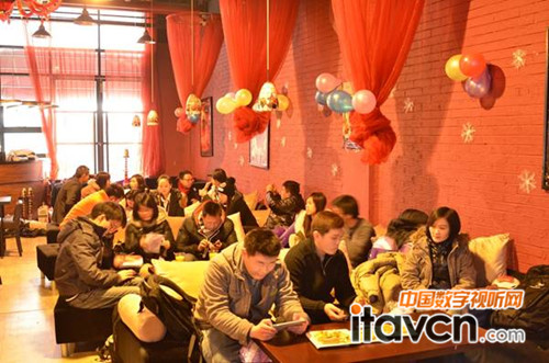 �Ɍ��F(xi��n)��