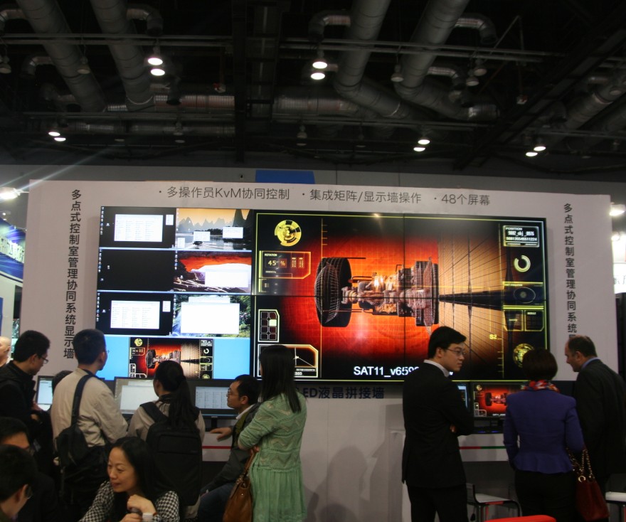 RGB Spectrum�Ƴ����cʽLEDҺ��ƴ�Ӊ�