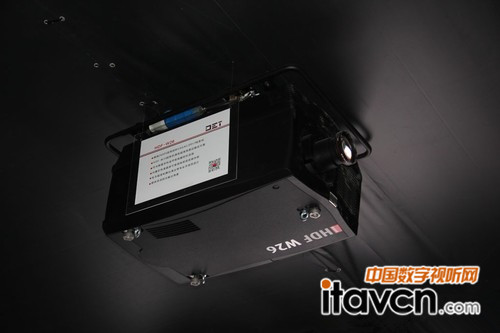 巴可工程投影機