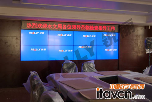 ����ˮ�ľ�->&ldquo;Really�J��&rdquo;47��Һ��ƴ����2&times;4