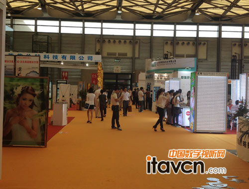 2013上海高清顯示及數(shù)字標(biāo)牌展隆重召開