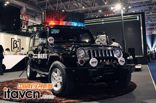 ؐ��˹���И�(bi��o)�侯���1800������O(sh��)��