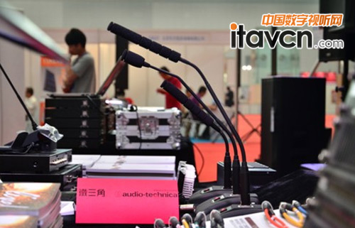 �F���ǹ�˾չʾ���Z�i���hԒͲ