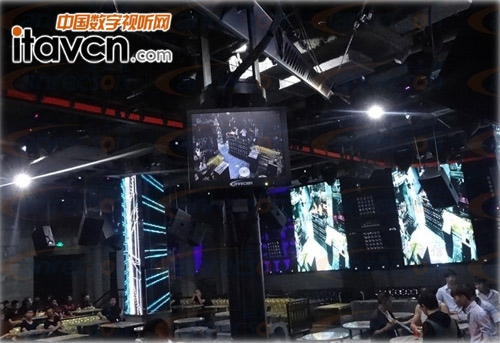 機械化自動移動式拼接墻—安立信在夜場首家推出