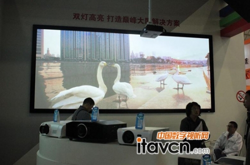 �p����������ͶӰ�C������Q����