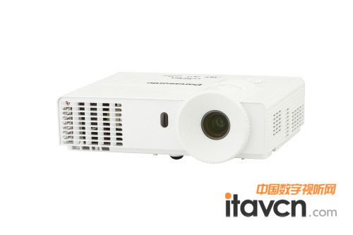 松下“五大亮劍”DLP投影劍指商教市場