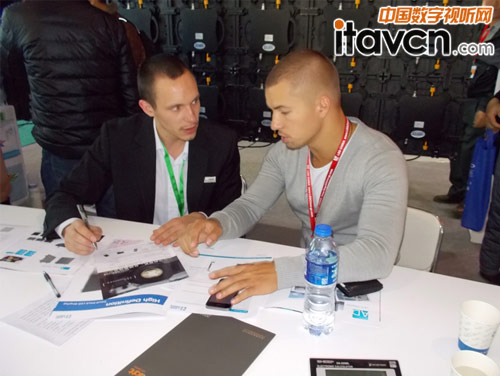 �Ì��I�fԒ����ʮ�ÏV�݇��HLEDչ�����{��չλ����