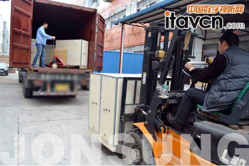 中祥創(chuàng)新P20戶外led顯示屏出貨南美洲地區(qū)