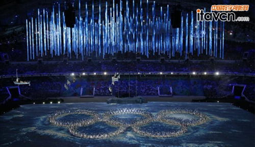 索契冬奧會閉幕五環圓滿 洲明顯示屏閃耀閉幕舞臺