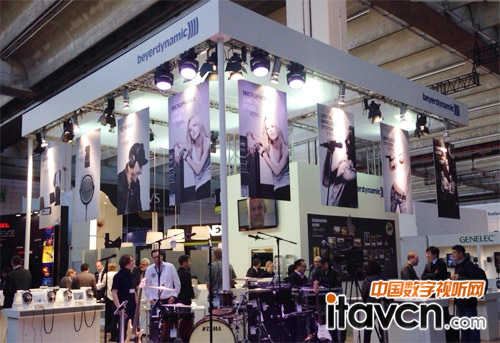 �݁�����չ�_