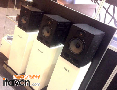 Focal���I�O ȫ��ϵ��Alpha