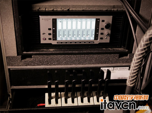 Lady AntebellumѲ����ʹ�õ�8ͨ������9000��̖������