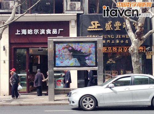 仙視電子戶外雙面屏成功案例應用于分眾傳媒淮海路