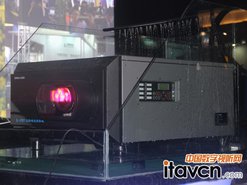 SL--P20T��������ͶӰ�C