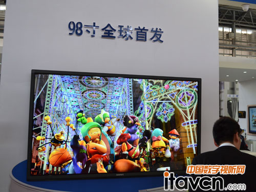 龐然大物 希沃98寸4K交互平板震撼來襲