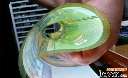 LG Display研發(fā)首款柔性透明OLED面板