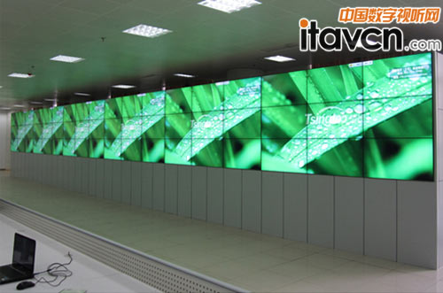 3X18LCDҺ��ƴ�ӣ�����ĳ������F���F