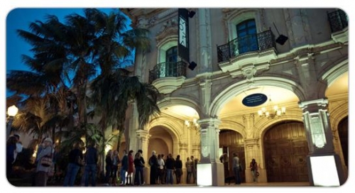 科視捐贈投影機圣地亞哥攝影藝術博物館