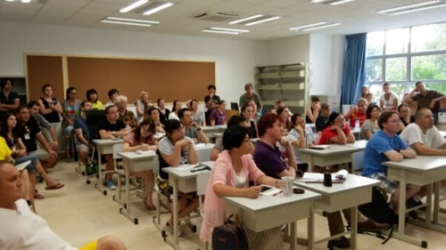 希沃電子白板雙語(yǔ)培訓(xùn)樹(shù)行業(yè)新標(biāo)桿