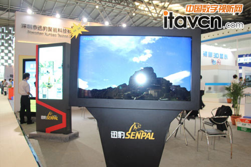 迅豹數字標牌展上推出4K 液晶廣告機