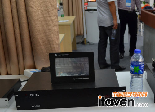 全新數字觸摸屏網絡中控MC-2009