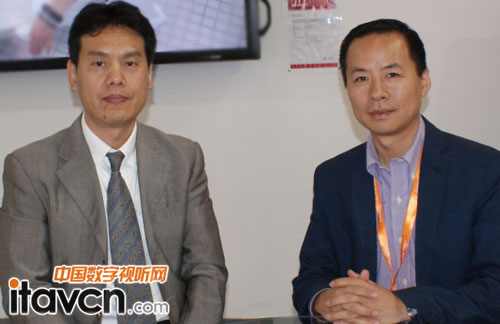 夏普BtoB營業推進中心副所長 張宗光(左) 夏普BtoB營業推進中心第二營業部部長 陳泉涌(右)