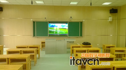 建設(shè)完成的全自動(dòng)錄播教室