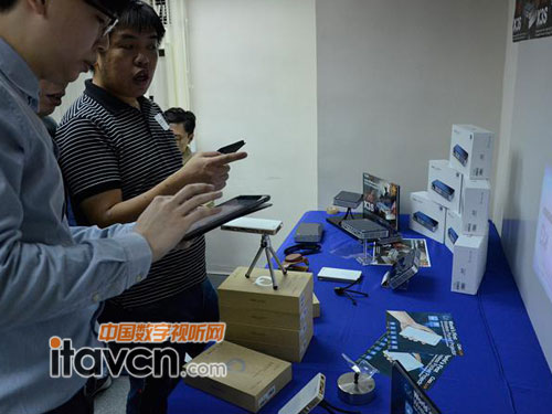 Q6旗艦版與iPad mini同屏鏡像