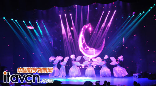 交相輝映 珠江燈光打造“中國百老匯”